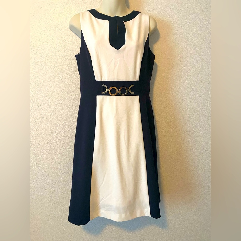 Beautiful like new TAHARI ASL dress limited edition!